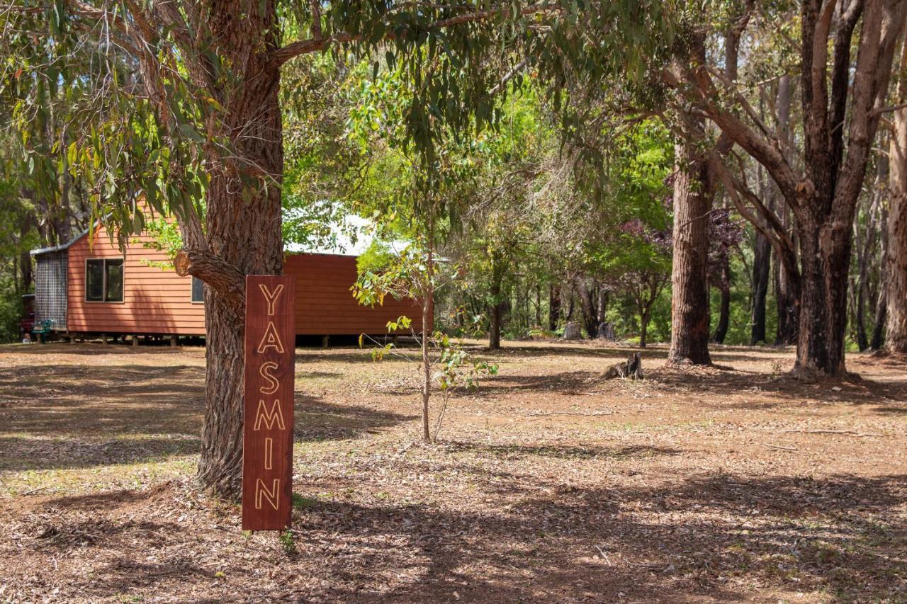 Stargazers Villa Pemberton Exterior photo